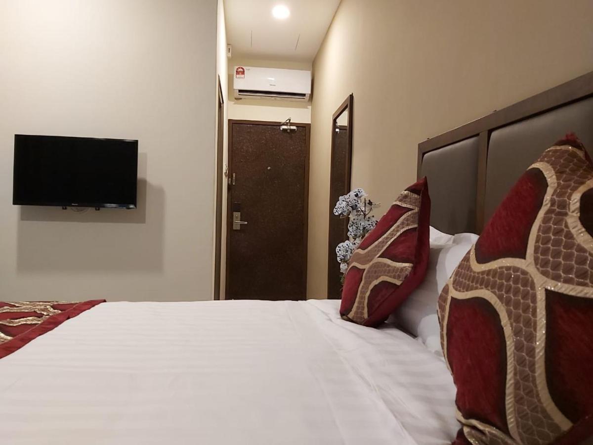 Kb Hotel Kepala Batas  Buitenkant foto