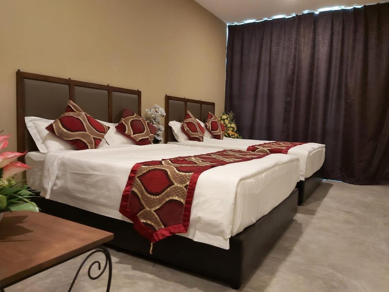 Kb Hotel Kepala Batas  Buitenkant foto